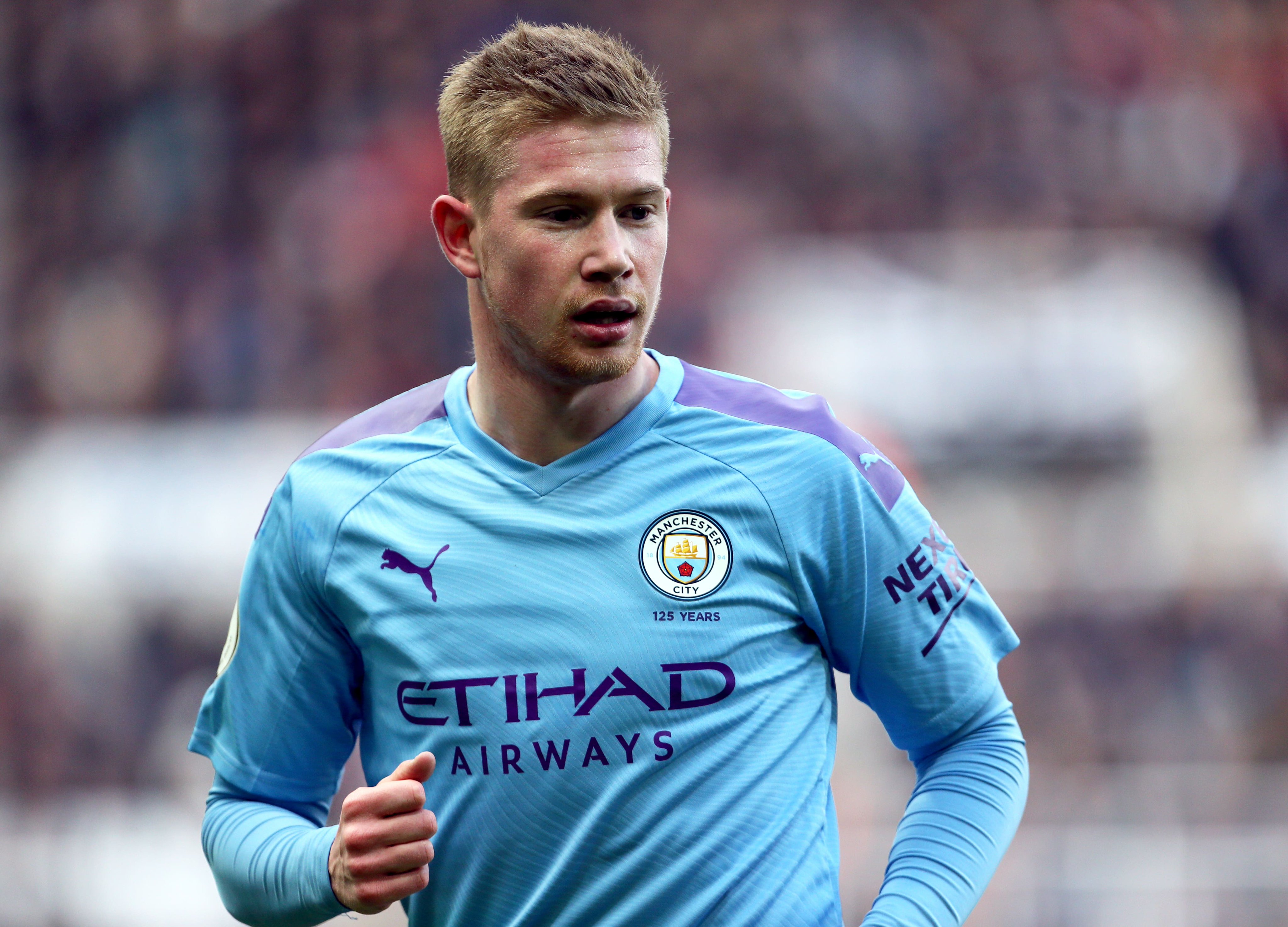 实现中超三连冠、队史第4冠，海港官方社媒发文庆祝（海港夺中超三连冠成队史第4冠 官方社媒发文庆贺）