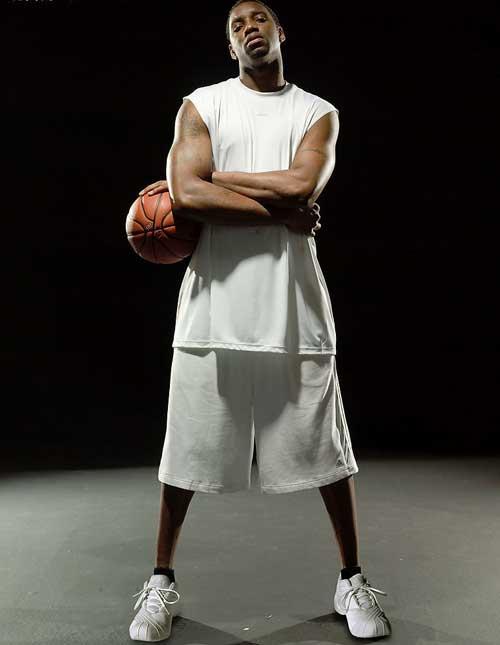 重磅！皇马1500欧元撬动洛格罗尼耶斯天才少年 多家西甲豪门竞相追逐（皇马以1500欧撬走洛格罗尼耶斯天才新星，西甲多豪门竞逐）