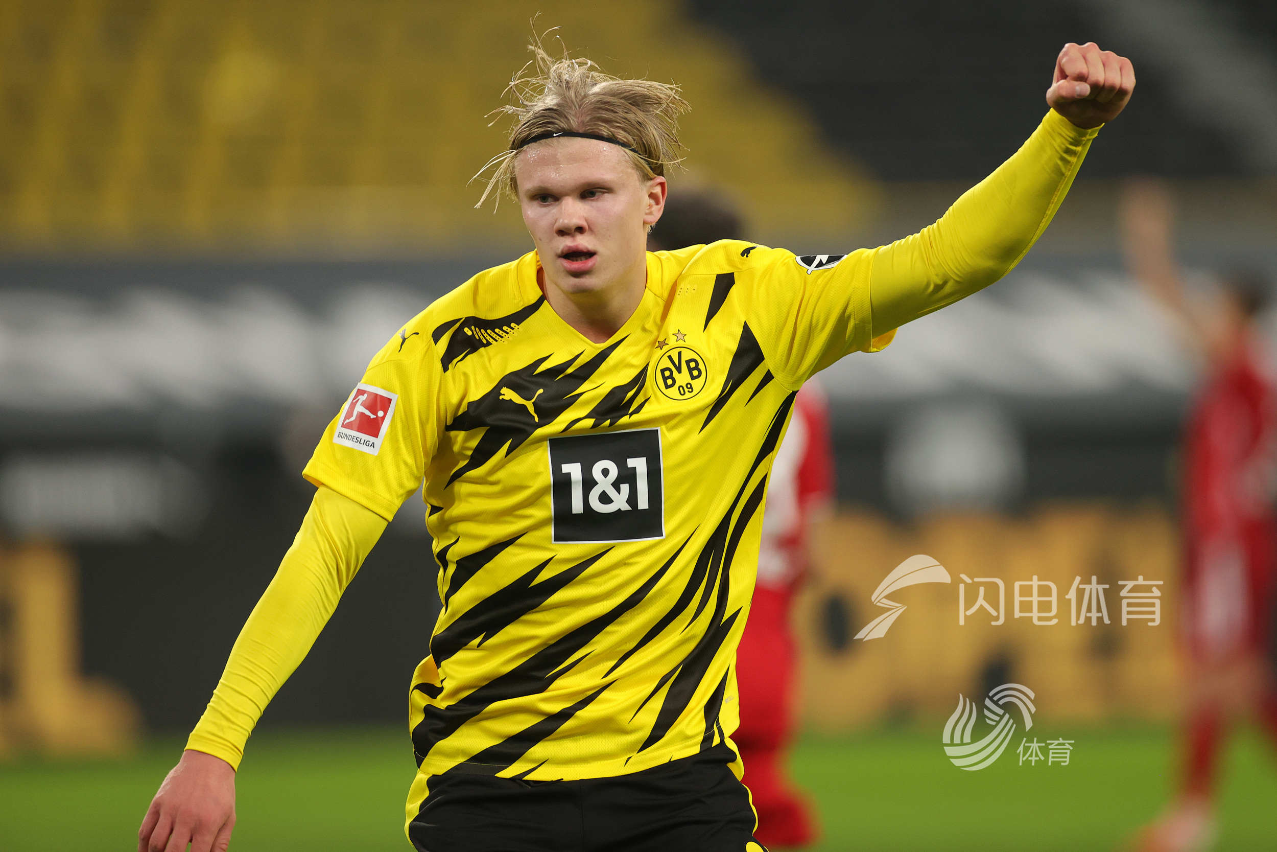 力压贝林、费尔明等4人，莫莱罗蝉联西甲月最佳U23球员（压过贝林、费尔明等四人，莫莱罗连庄西甲月度U23最佳）